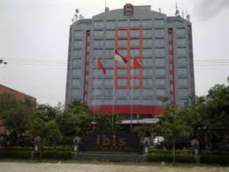 Grand Suka Hotel Pekanbaru Exterior photo